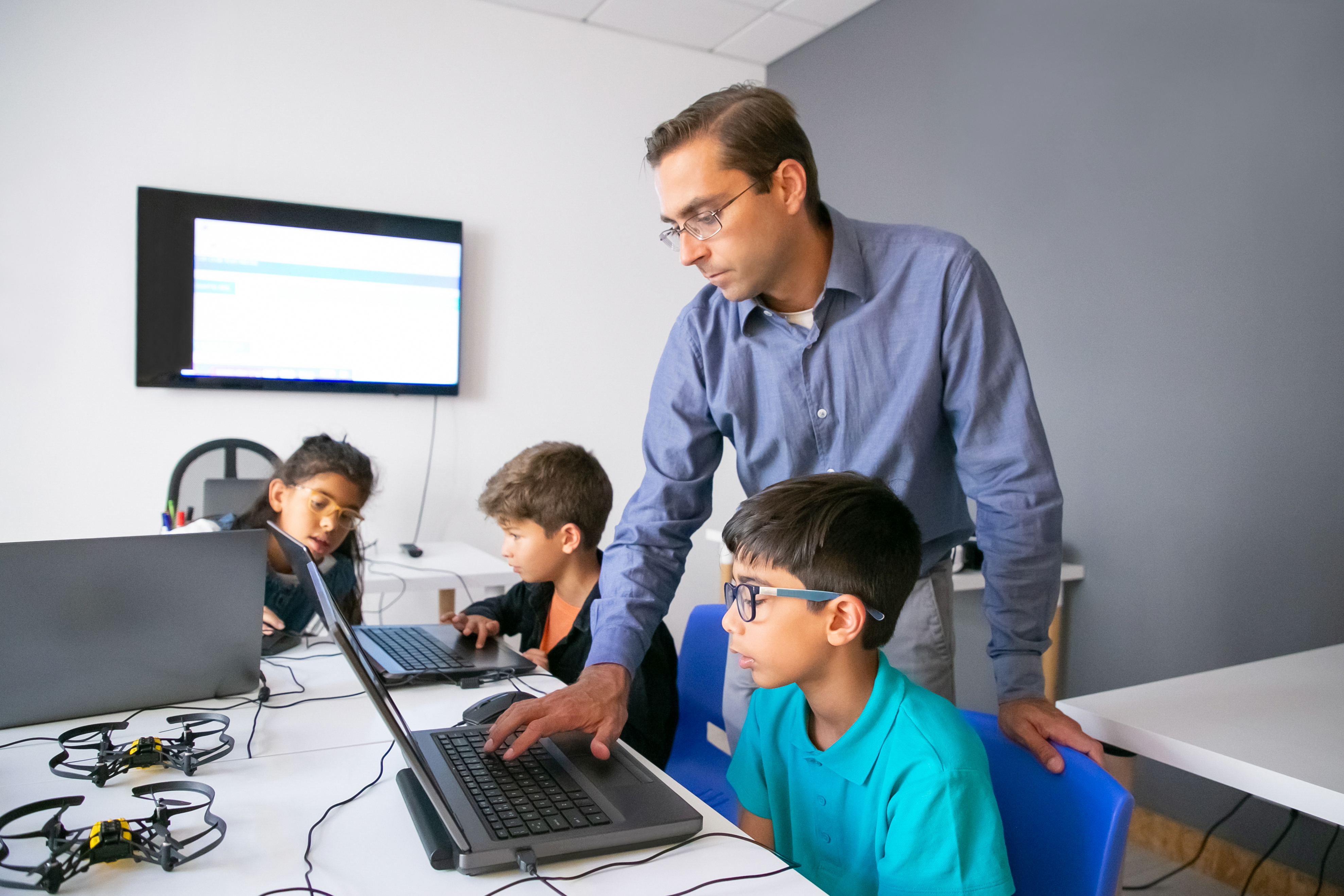 Basic Computer Skills: Hands-On Training for Beginners